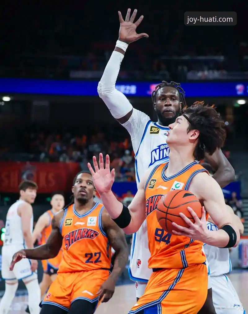 华体会APP下载 深度剖析上海男篮12连胜:从华体会体育平台获取专业数据的实用技巧